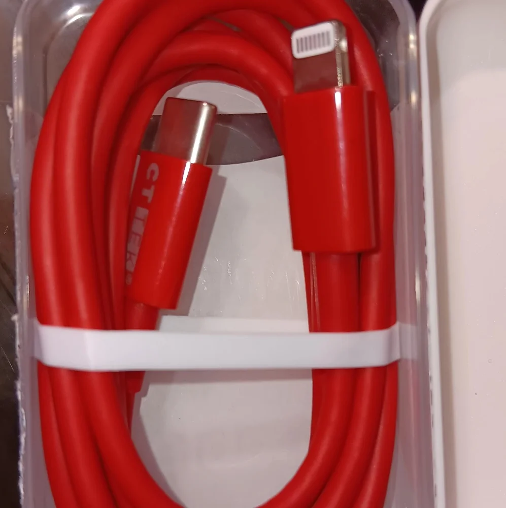 4 ft Apple type-c to lightening cable